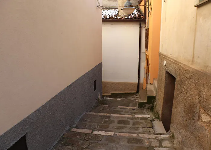 Holiday home Nel Vecchio Borgo